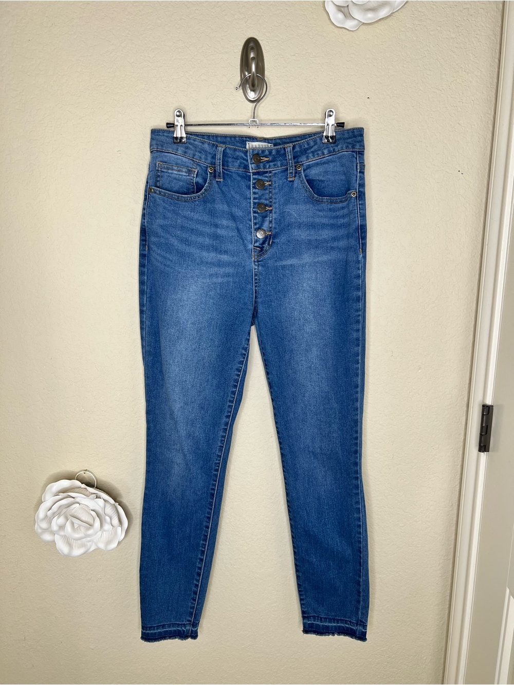 NTM: Harper Heritage High Rise Skinny Jeans 30 Button Fly Raw Hem Stretch Denim